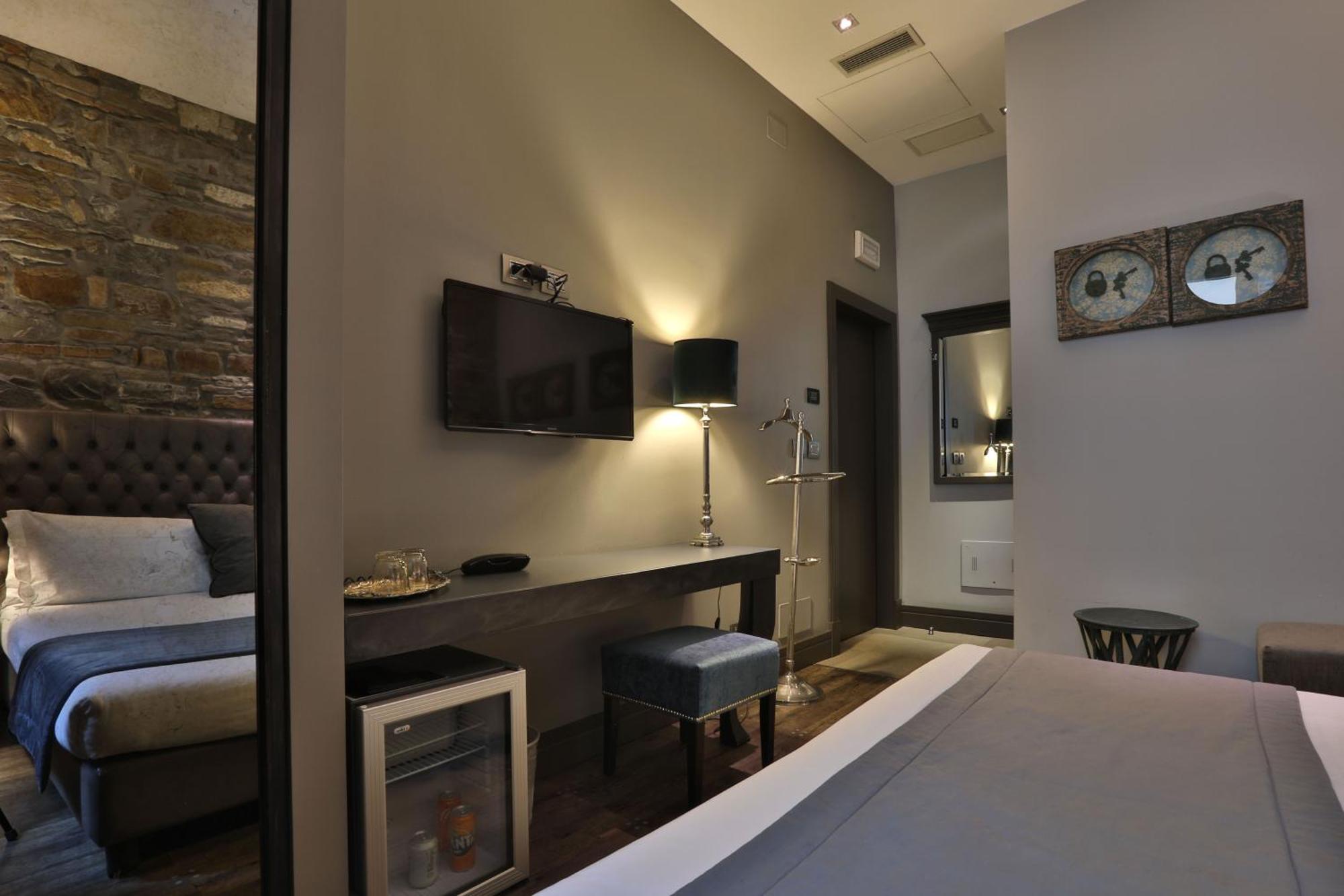Forvm boutique Hotel Trieste Extérieur photo